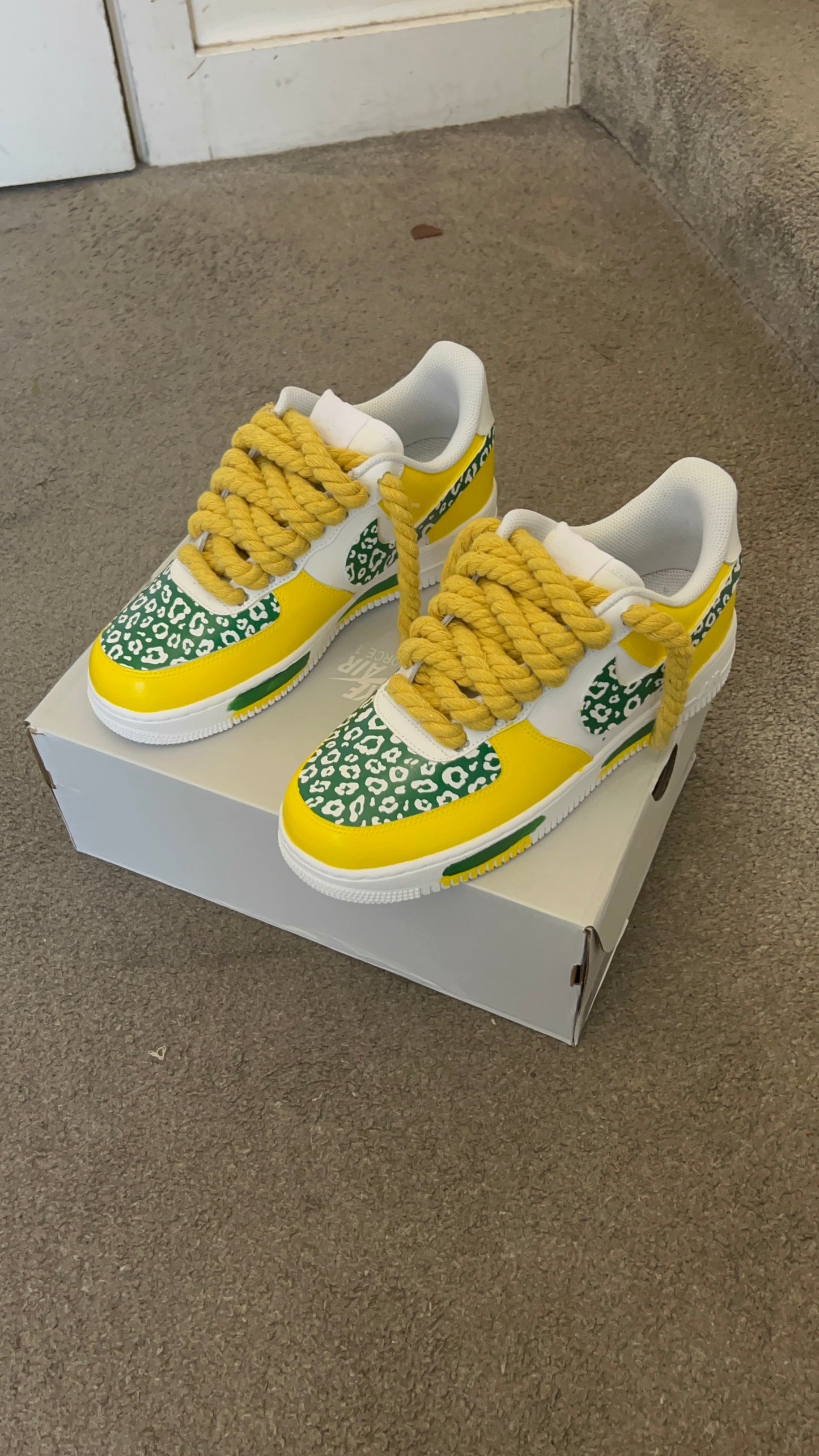 CUSTOM MIXED COLOURS