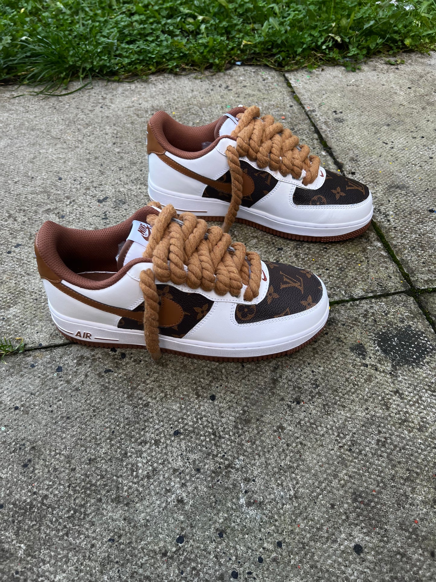LV CUSTOM AIR FORCE 1