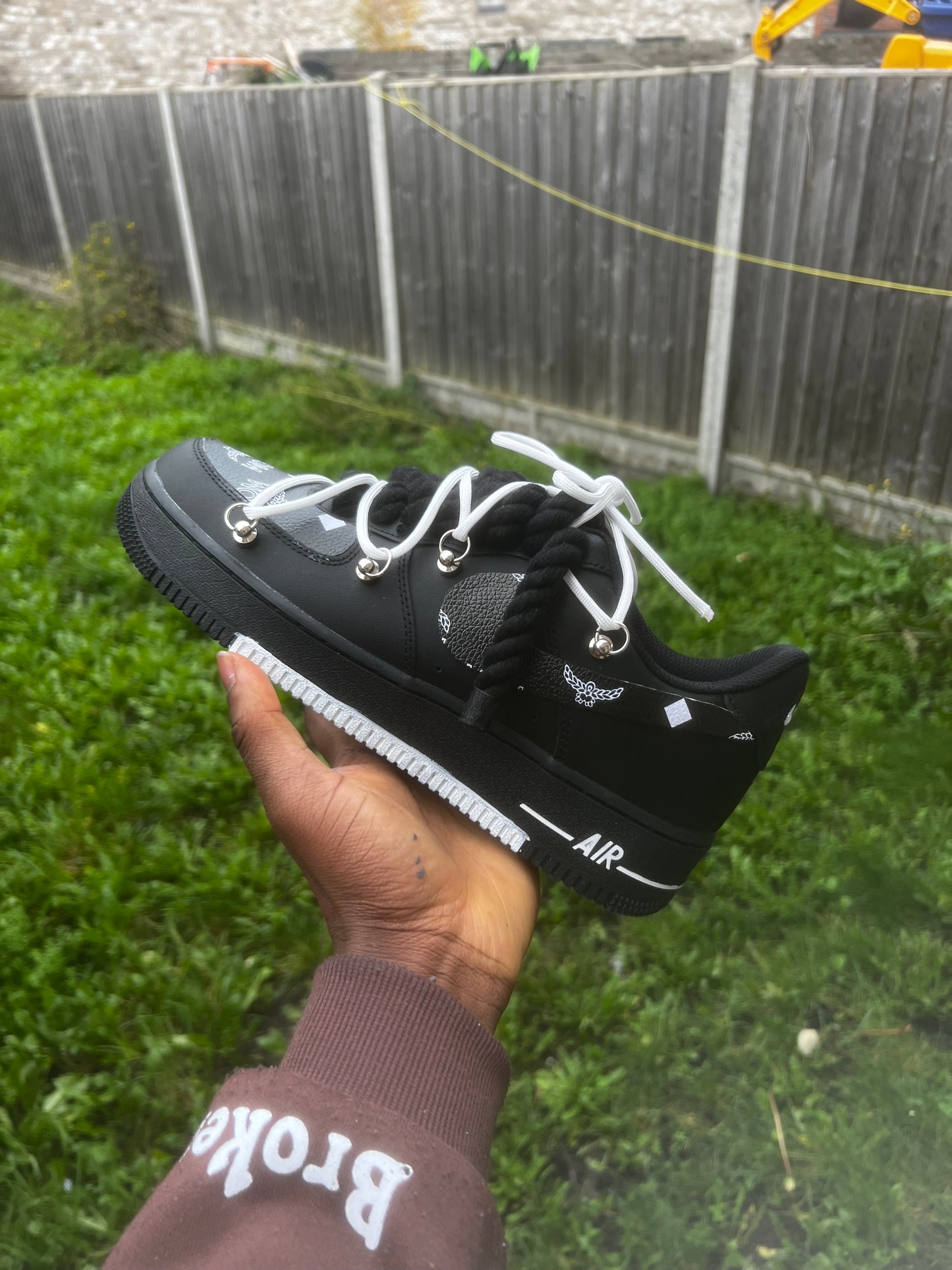 MOM CUSTOM PAIR