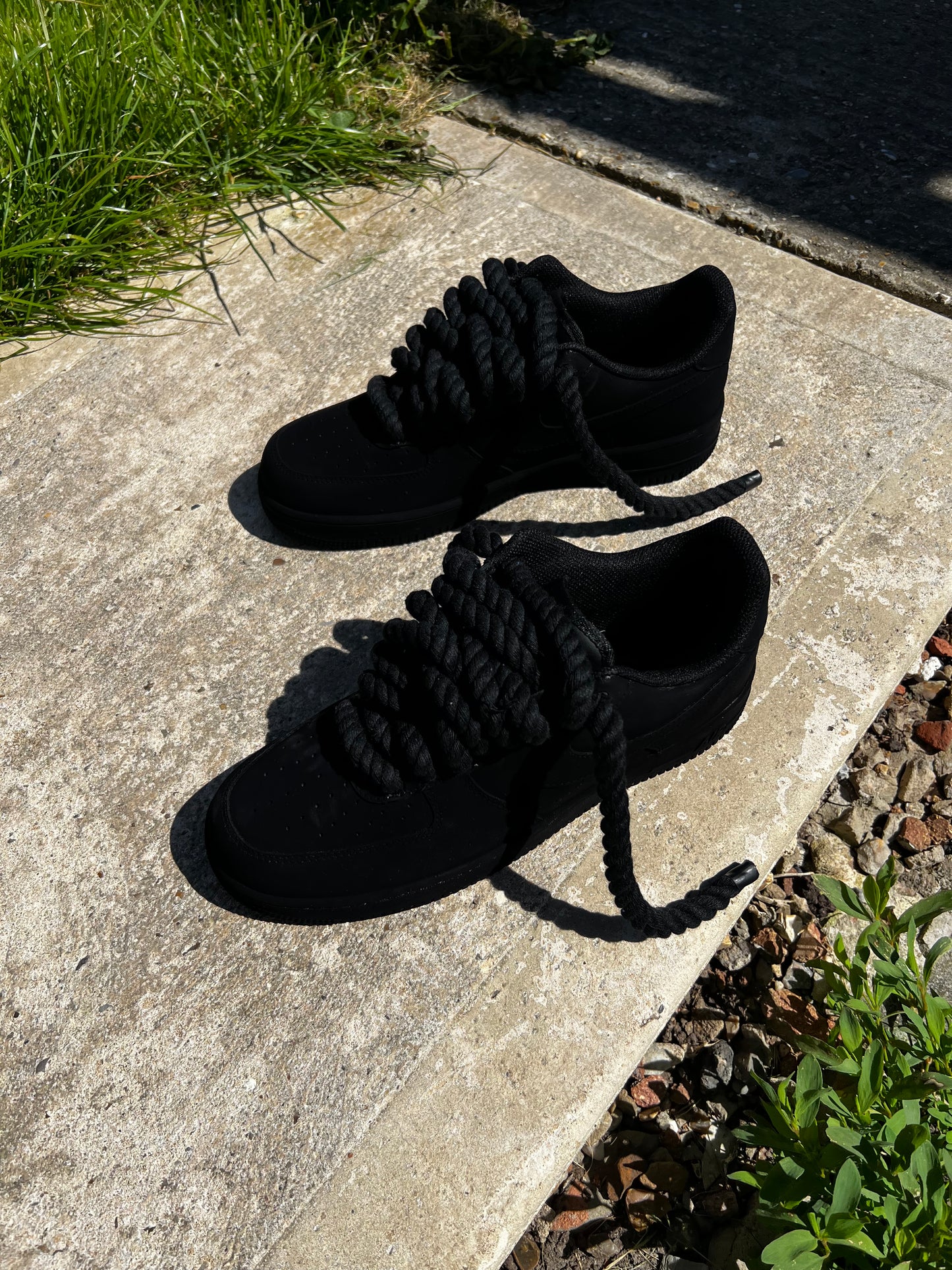 TRIPLE DEEP BLACK CUSTOM FORCE 1