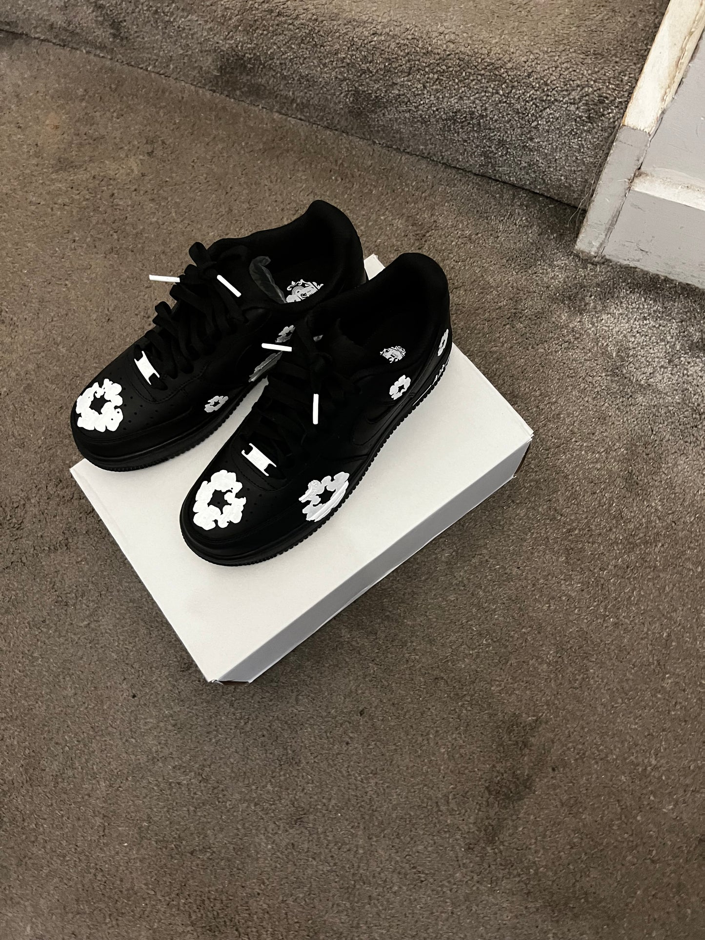 DENIM  TEARS CUSTOMS