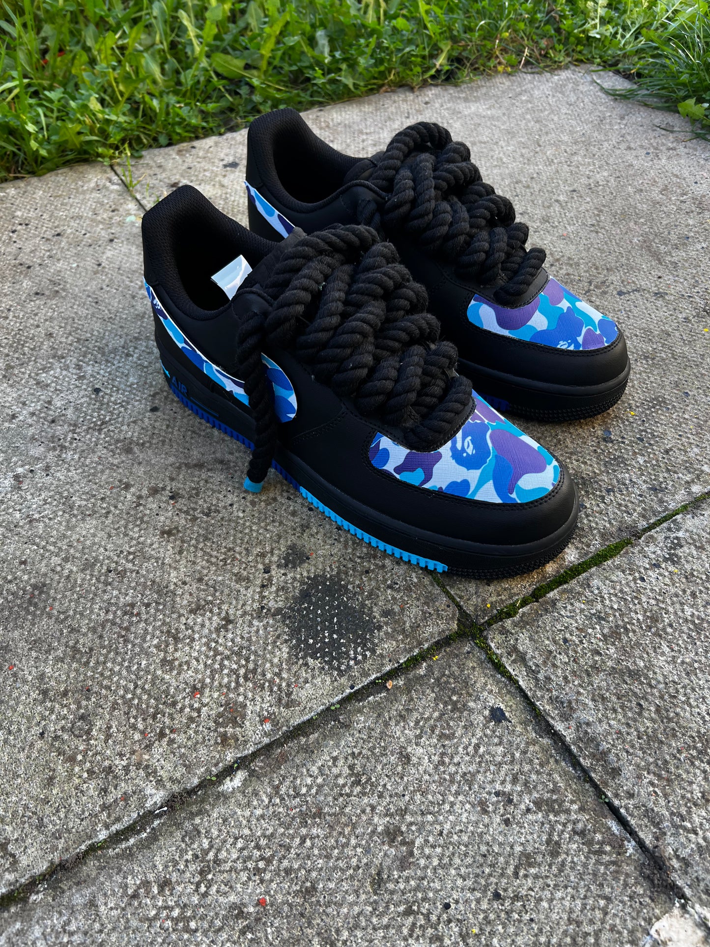 CUSTOM BAPE PAIRS