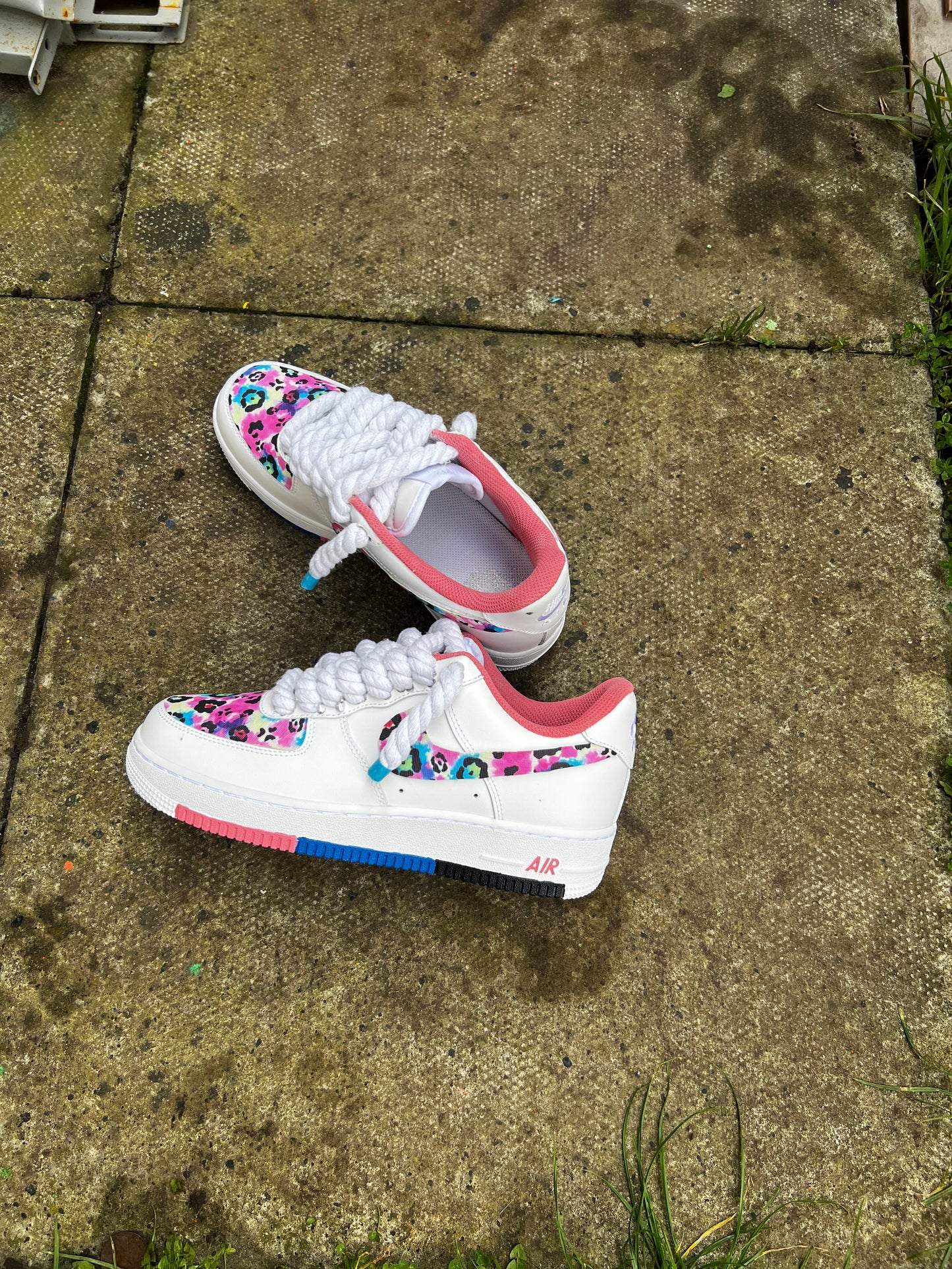 THE PINKIE CUSTOM AIR FORCE 1