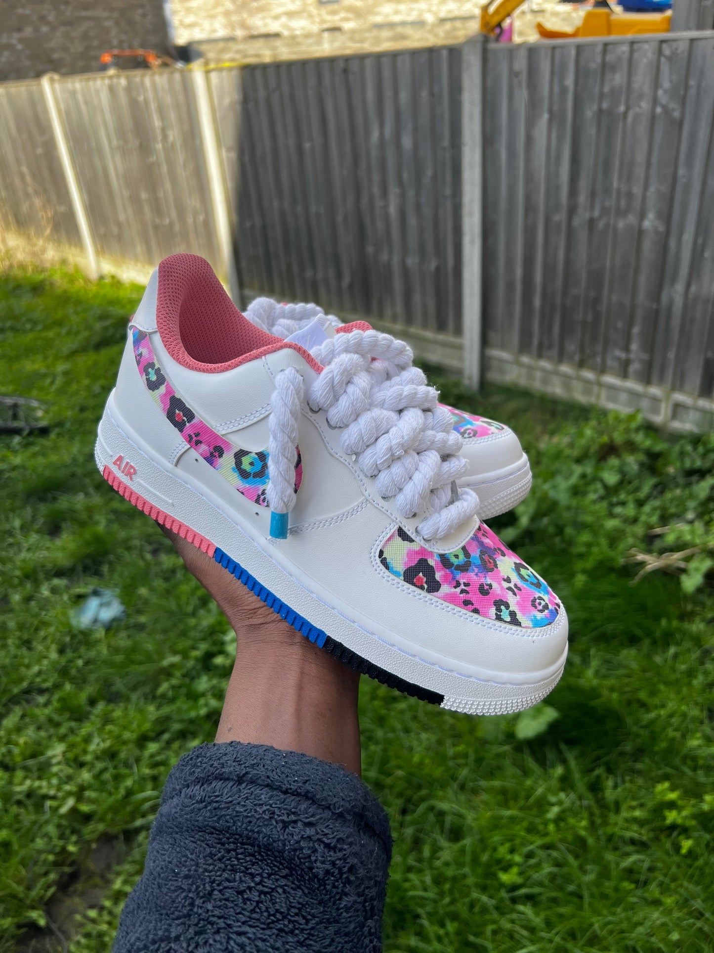 THE PINKIE CUSTOM AIR FORCE 1
