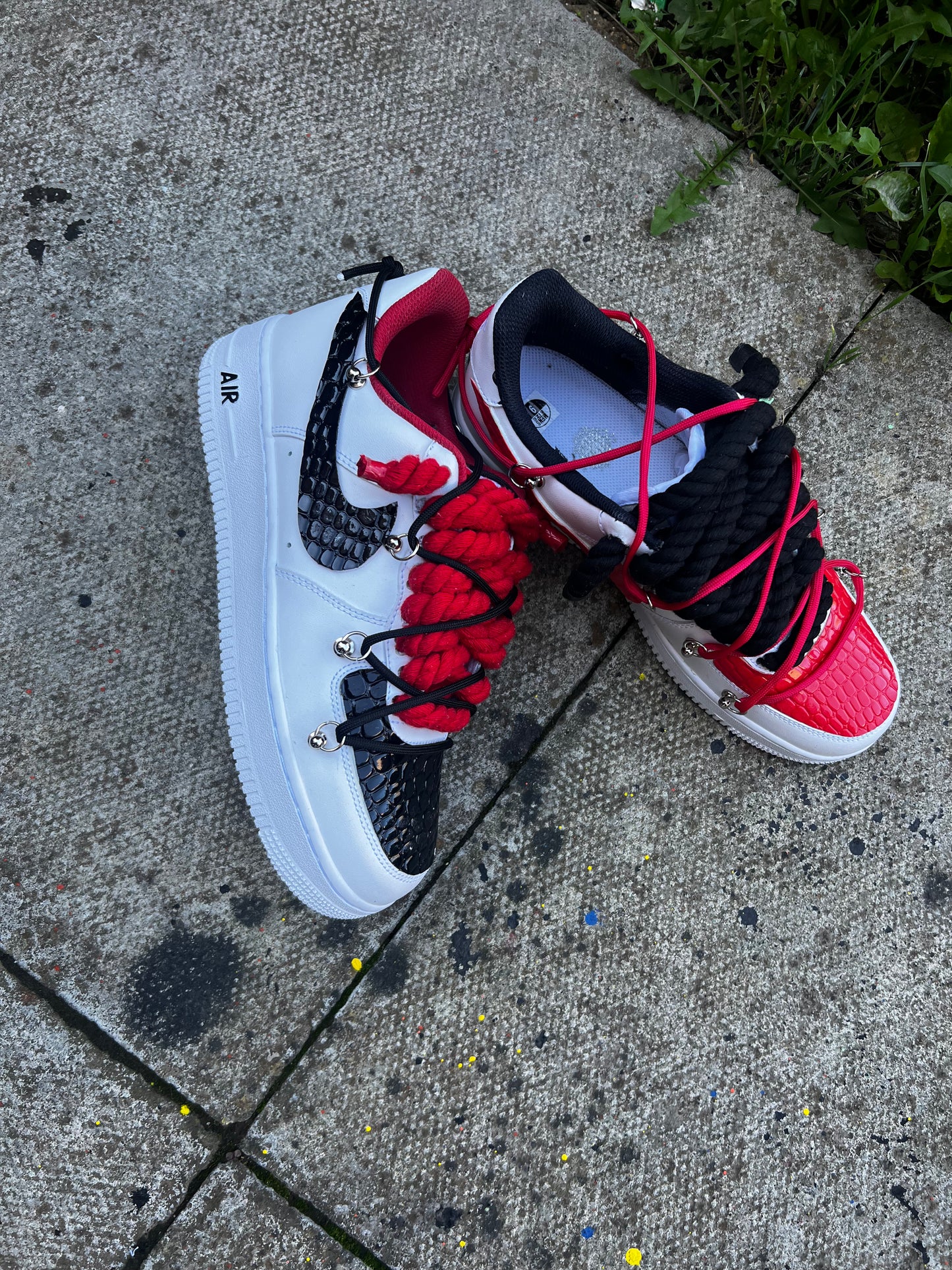 CUSTOM FORCE 1 RED AND BLACK