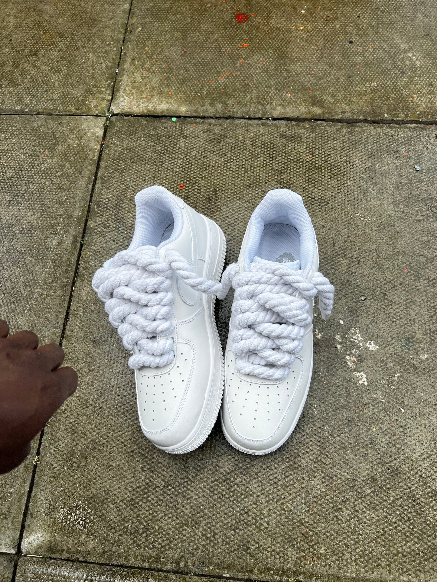 THE WHITE ON WHITE FORCE 1