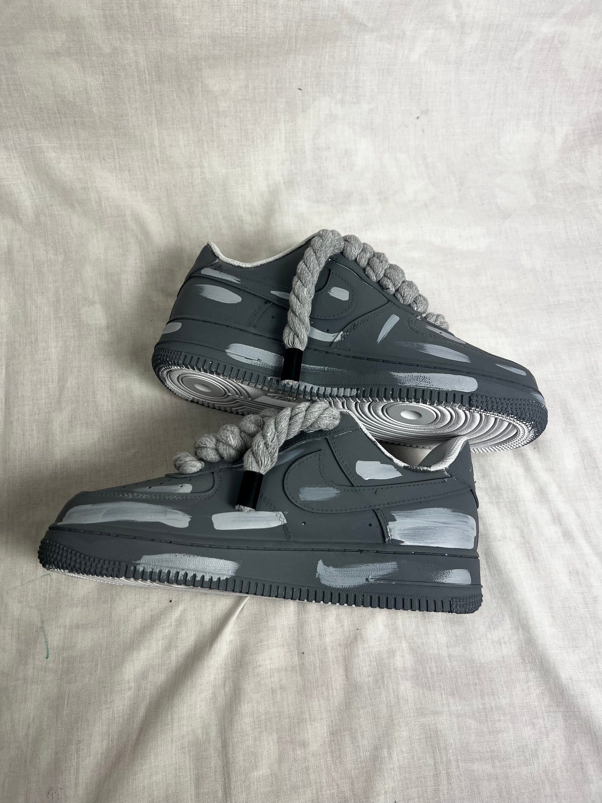 FORCE 1 GREY BODY - creps customs