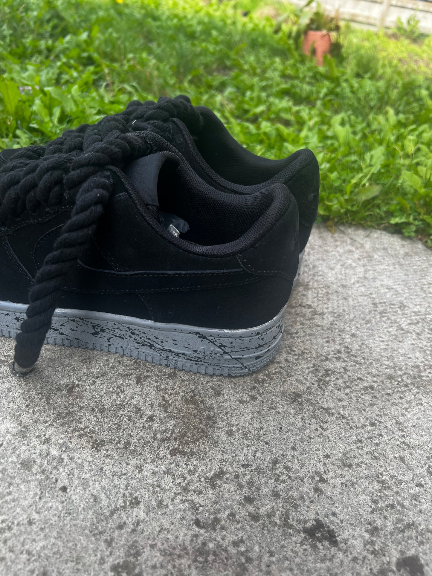 FORCE 1 BLACK SUEDE SPRAY - creps customs