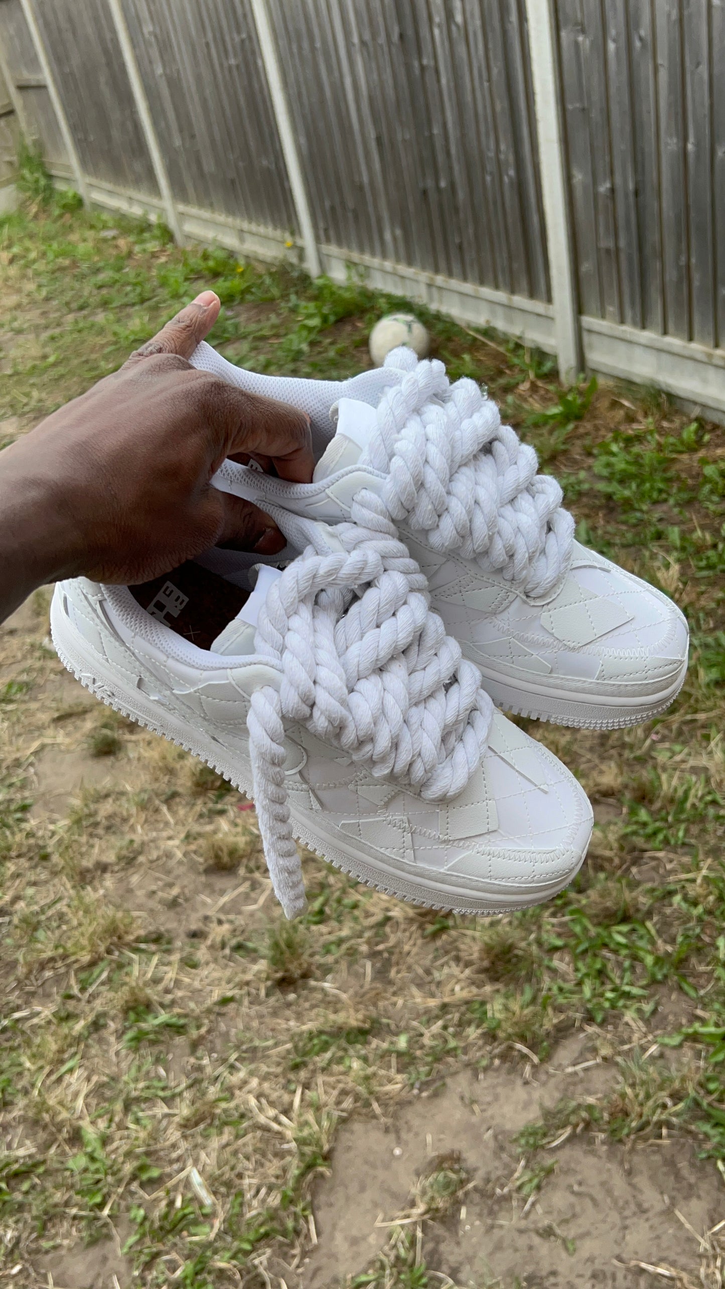 BILLIE EILISH WHITE ROPE AIR FORCE 1