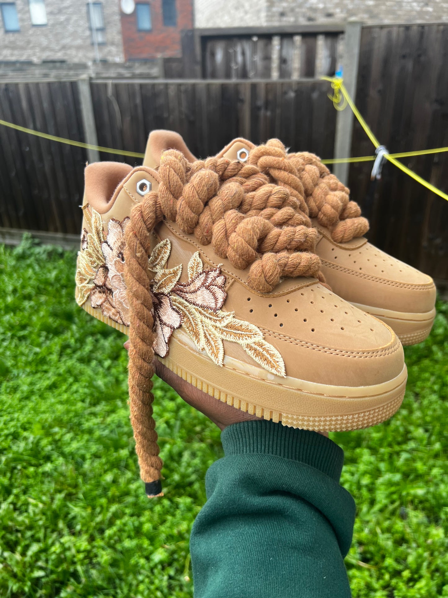 FORCE 1S BROWN BADGE - creps customs