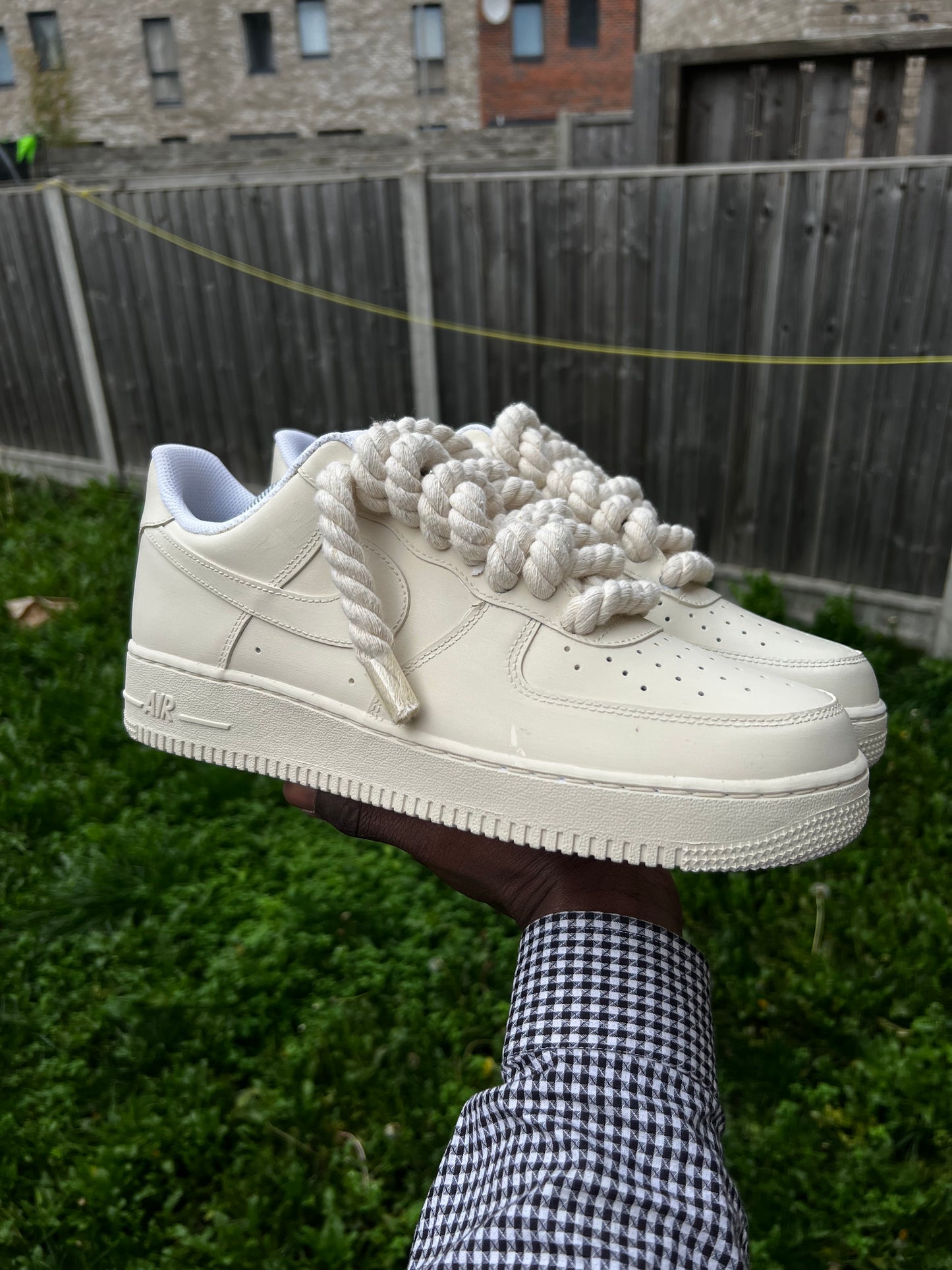 FORCE 1 CREAM BODY - creps customs