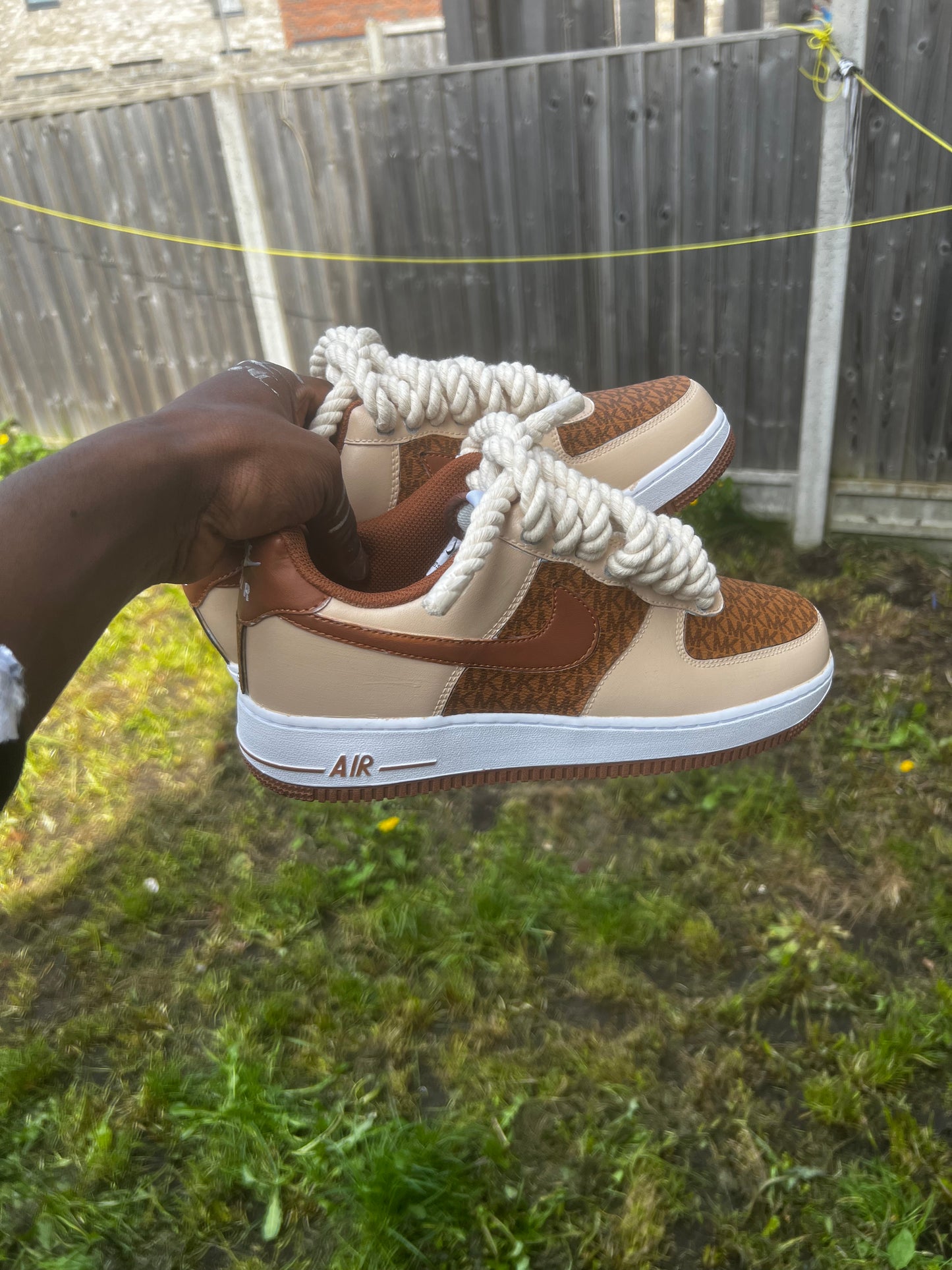 MICHEAL KORS AIR FORCE 1