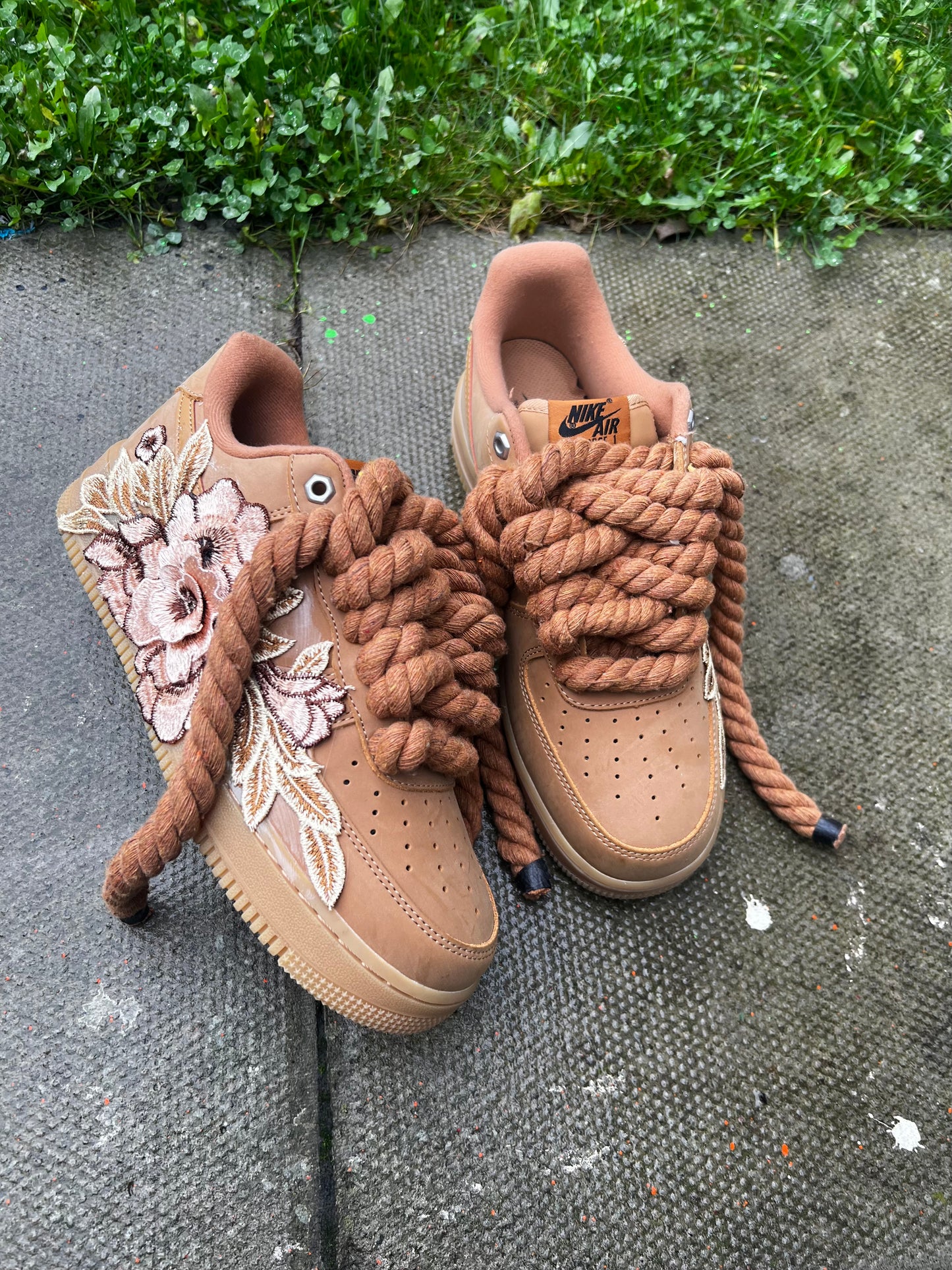 FORCE 1S BROWN BADGE - creps customs